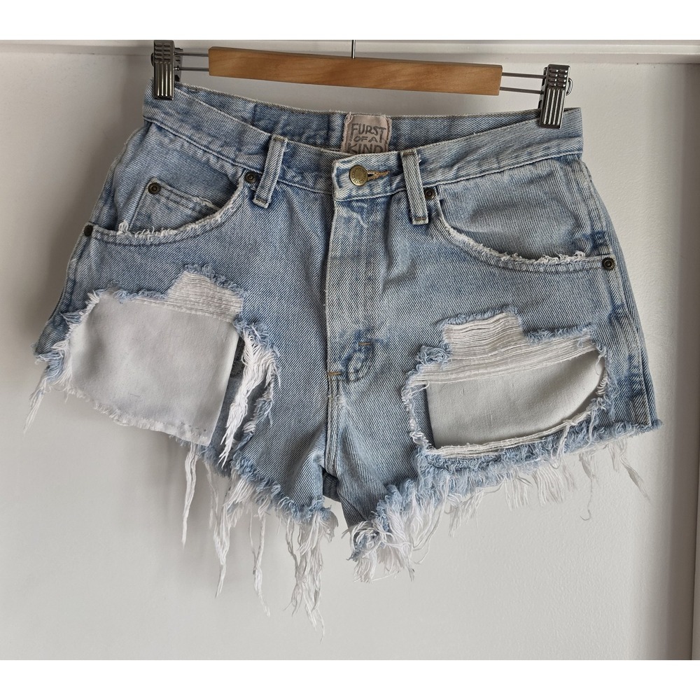 Furst of a Kind Denim Shorts Women 28 Waist Blue Casual Vintage Jean Cut-Off